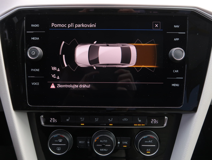 Volkswagen Passat, 2020