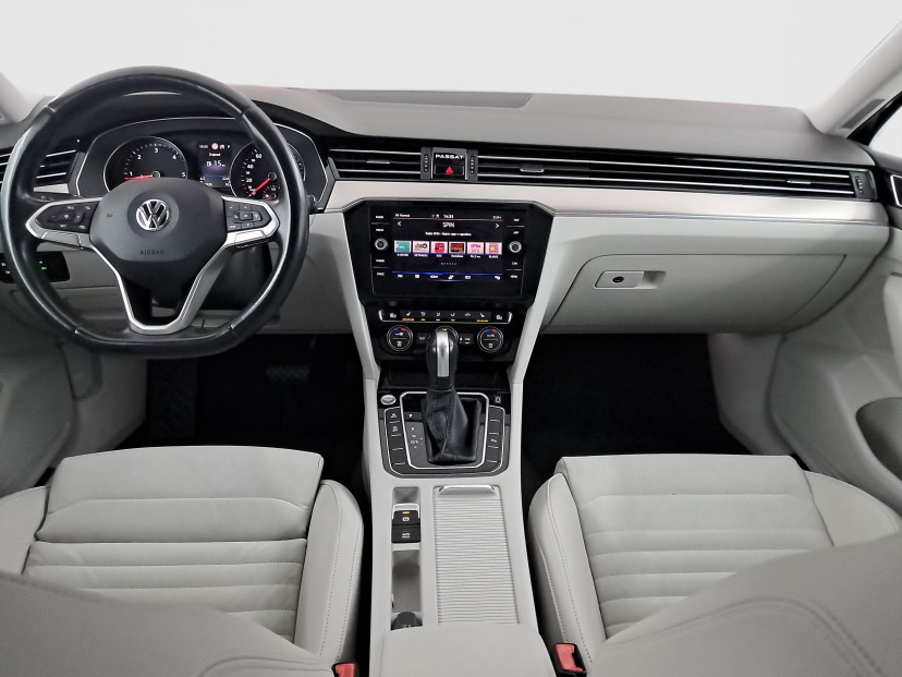 Volkswagen Passat, 2020