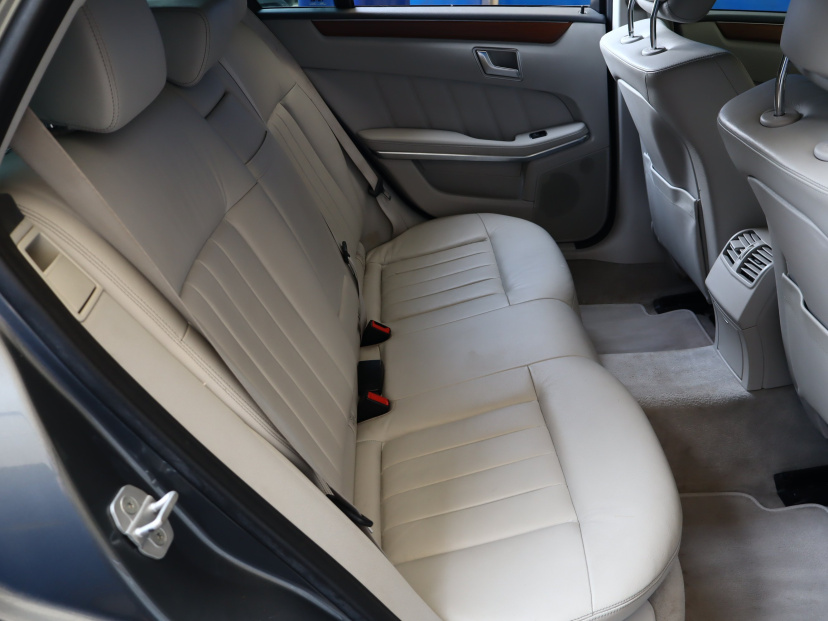 Mercedes-Benz E, 2015