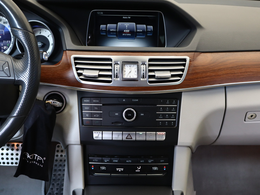 Mercedes-Benz E, 2015