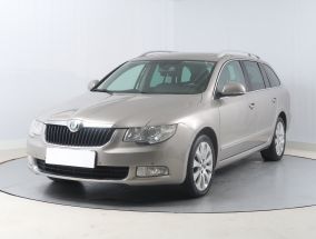 Skoda Superb - 2012