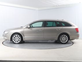 Skoda Superb - 2012