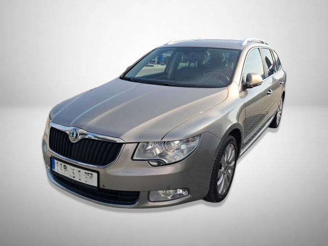 Škoda Superb 2012