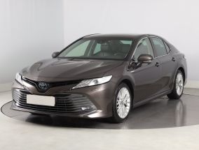 Toyota Camry - 2020