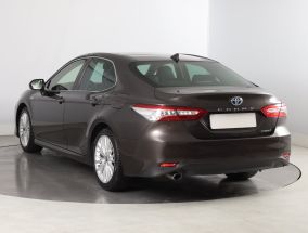 Toyota Camry - 2020