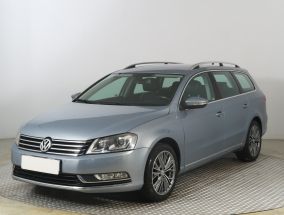 Volkswagen Passat - 2012