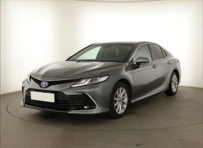 Toyota Camry - 2021