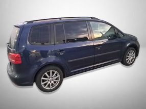 Volkswagen Touran - 2011