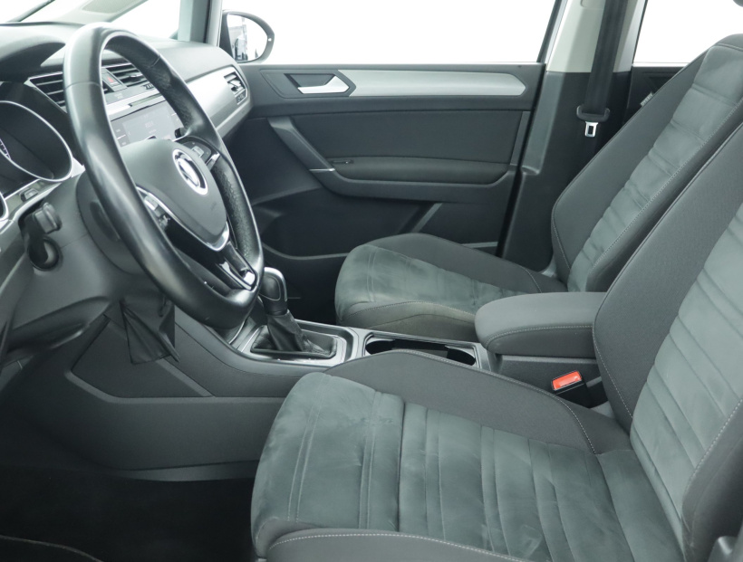 Volkswagen Touran, 2022