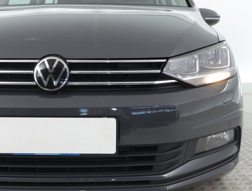 Volkswagen Touran, 2022