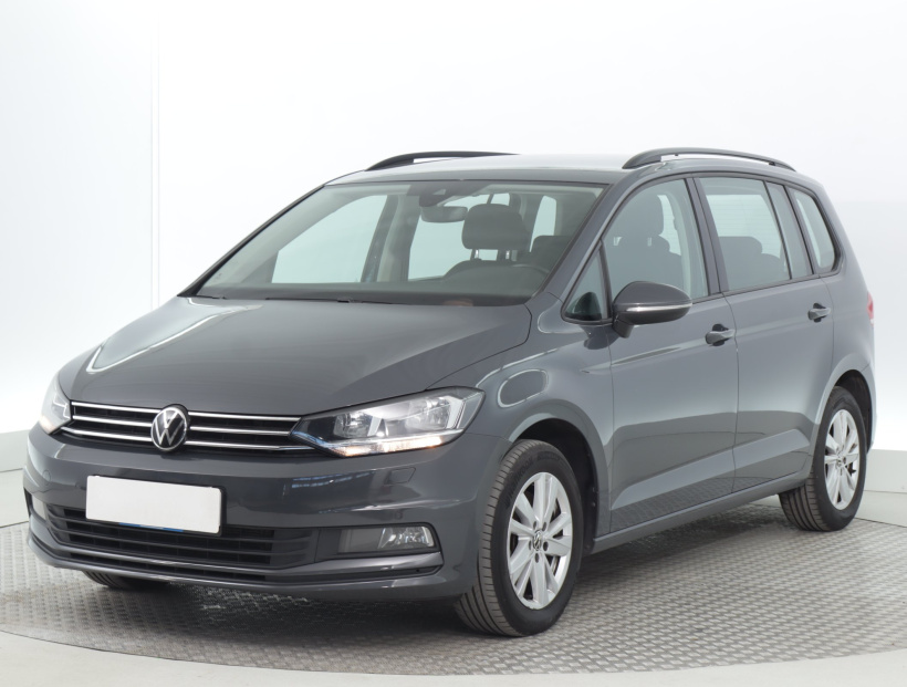 Volkswagen Touran, 2022