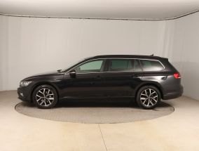 Volkswagen Passat - 2020