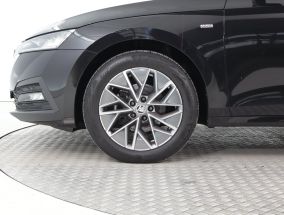 Škoda Octavia - 2023