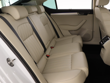 Škoda Superb - 2023