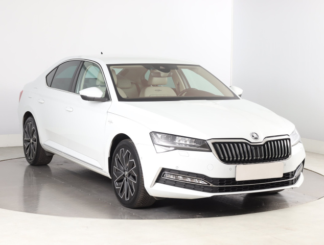 Škoda Superb 2023