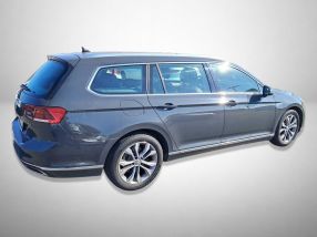 Volkswagen Passat - 2020