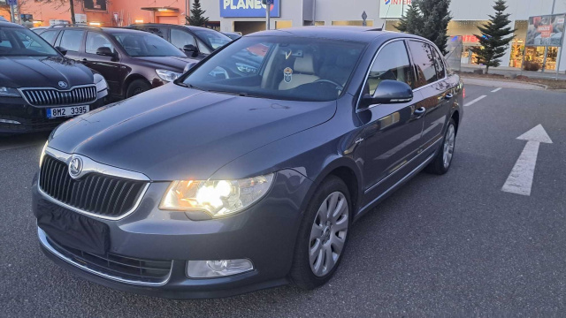 Škoda Superb 2008