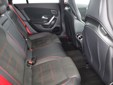 Mercedes-Benz CLA - 2021