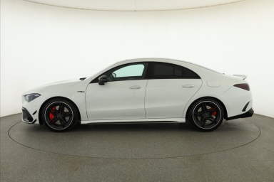 Mercedes-Benz CLA - 2021