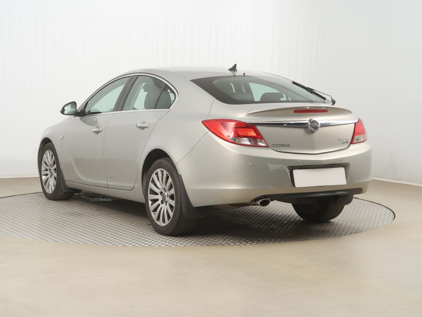 Opel Insignia, 2010