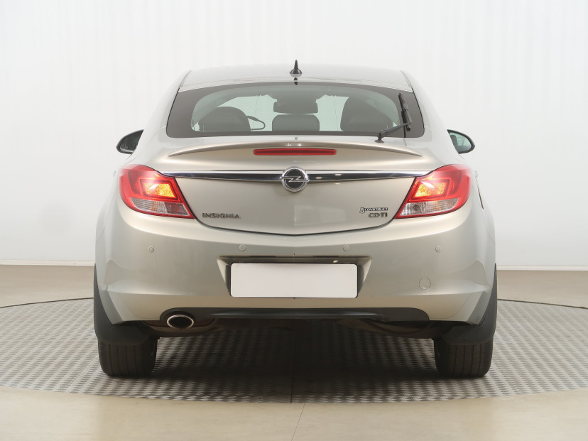 Opel Insignia, 2010