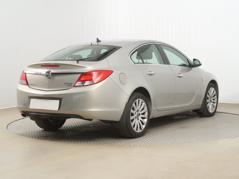 Opel Insignia, 2010
