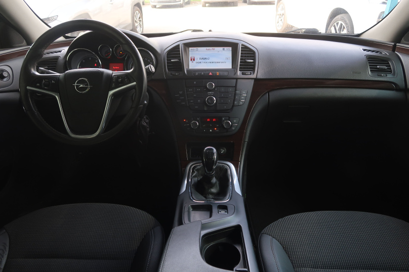 Opel Insignia, 2010