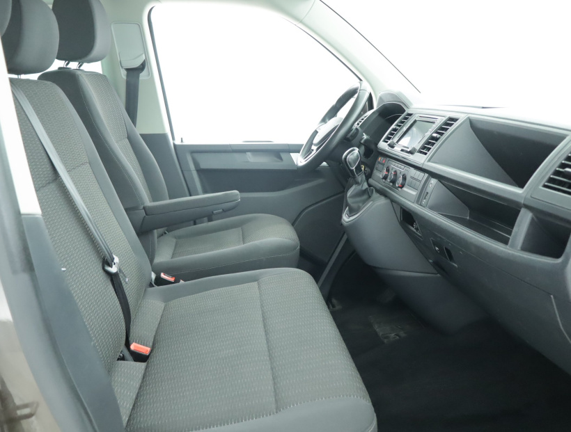 Volkswagen Caravelle, 2018