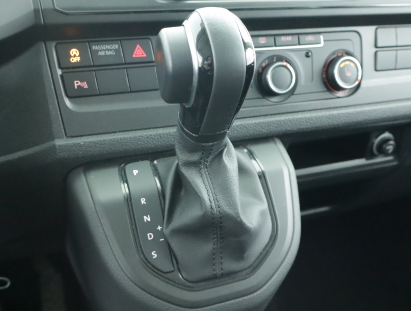 Volkswagen Caravelle, 2018