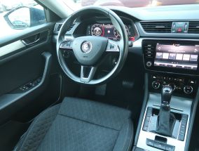 Škoda Superb - 2019