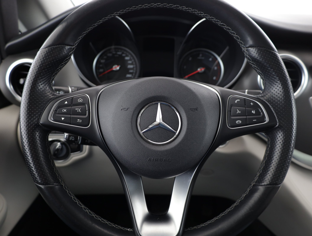 Mercedes-Benz V