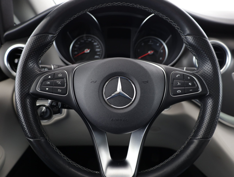 Mercedes-Benz V, 2018