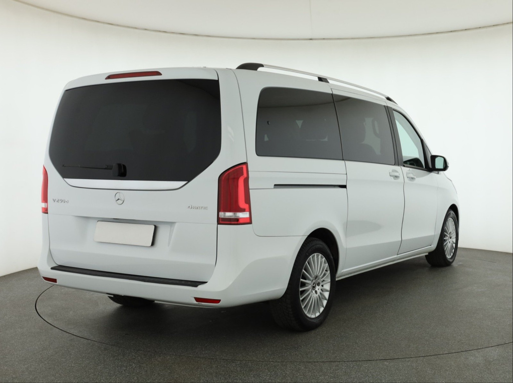 Mercedes-Benz V