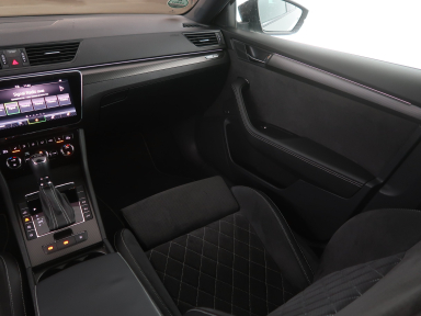 Škoda Superb - 2021