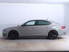 Škoda Superb - 2021