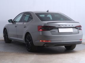 Škoda Superb - 2021