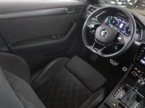 Škoda Superb - 2021