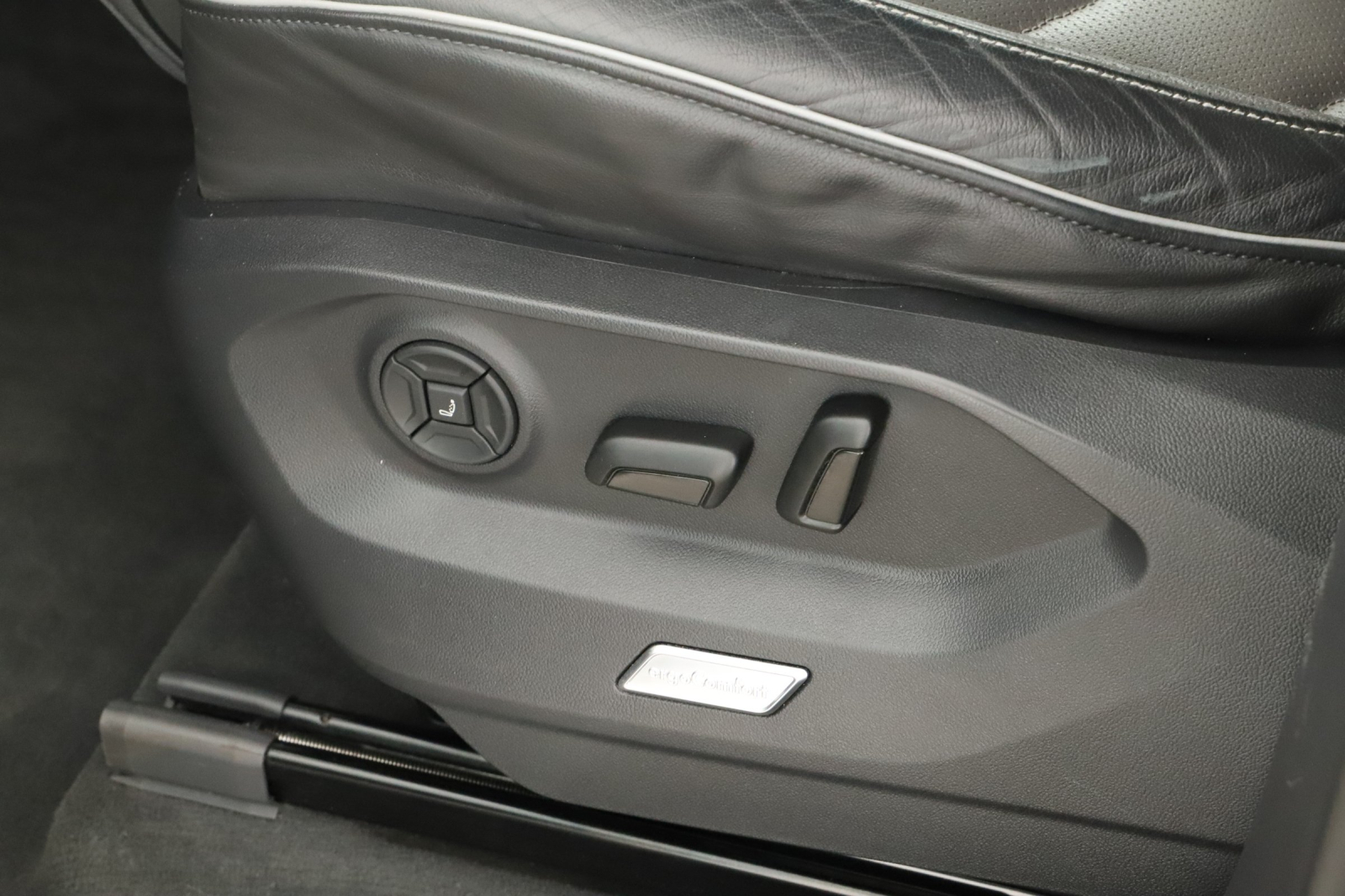 Volkswagen Touareg - 2021