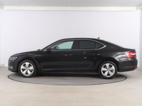 Škoda Superb - 2016