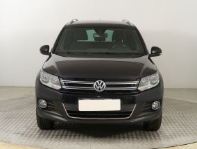 Volkswagen Tiguan - 2015
