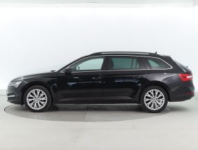 Skoda Superb - 2022