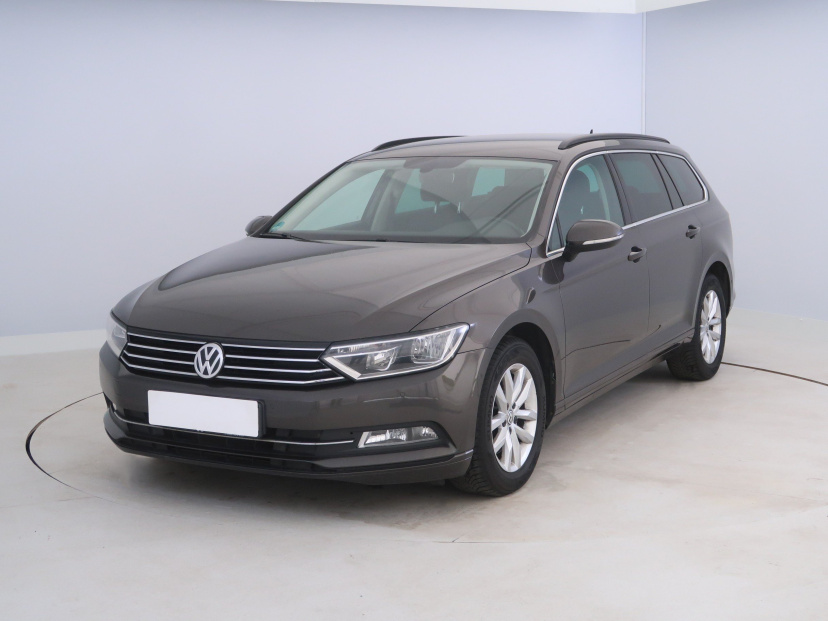 Volkswagen Passat, 2015
