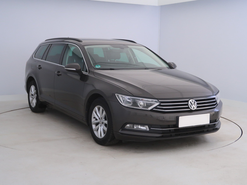 Volkswagen Passat, 2015