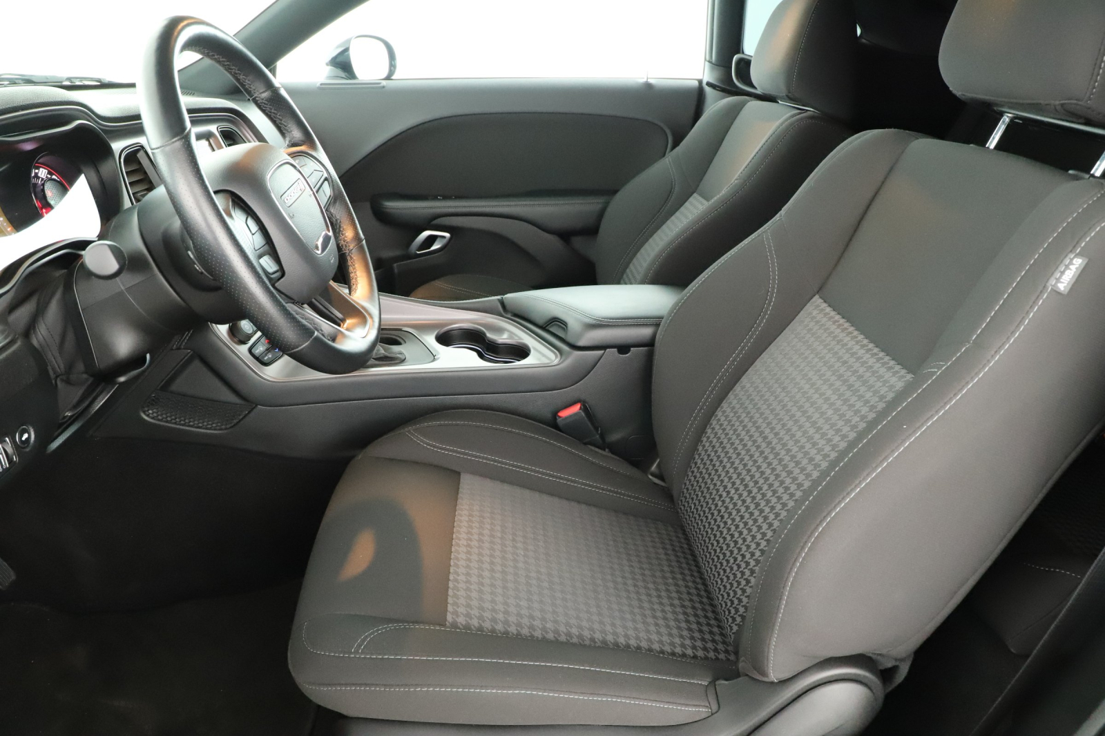 Dodge Challenger - 2024