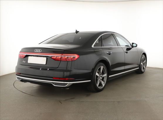 Audi A8 60 TFSI