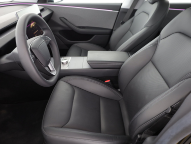 Tesla Model 3 - 2024