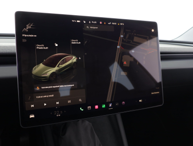 Tesla Model 3 - 2024