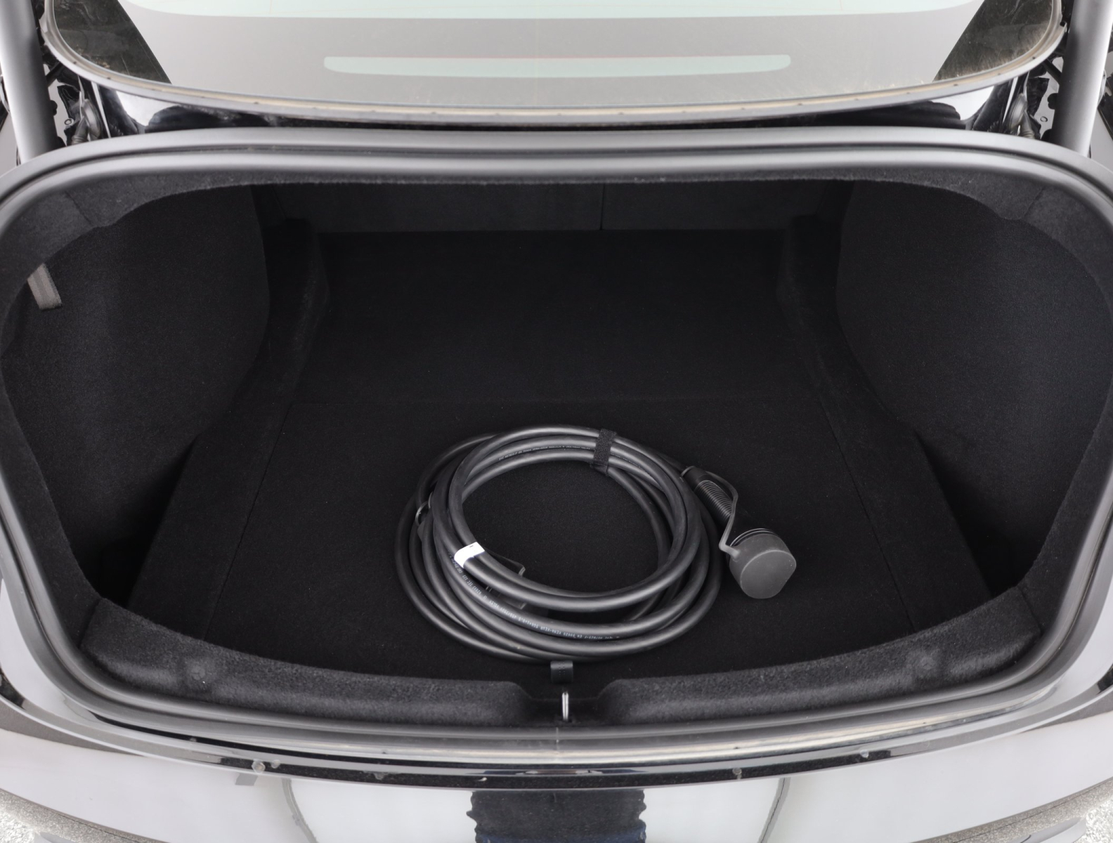 Tesla Model 3 - 2024