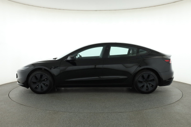 Tesla Model 3 - 2024