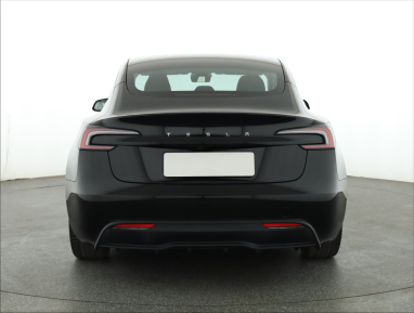 Tesla Model 3 - 2024